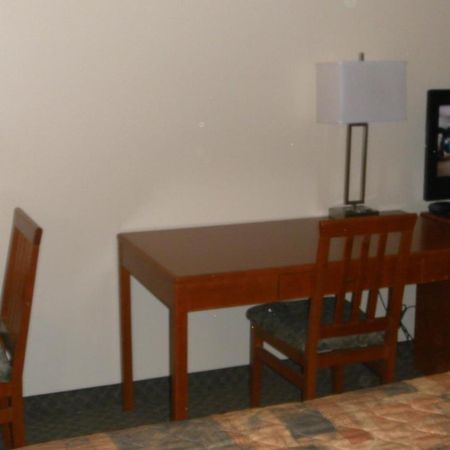 Stampeder Inn Ponoka Habitación foto