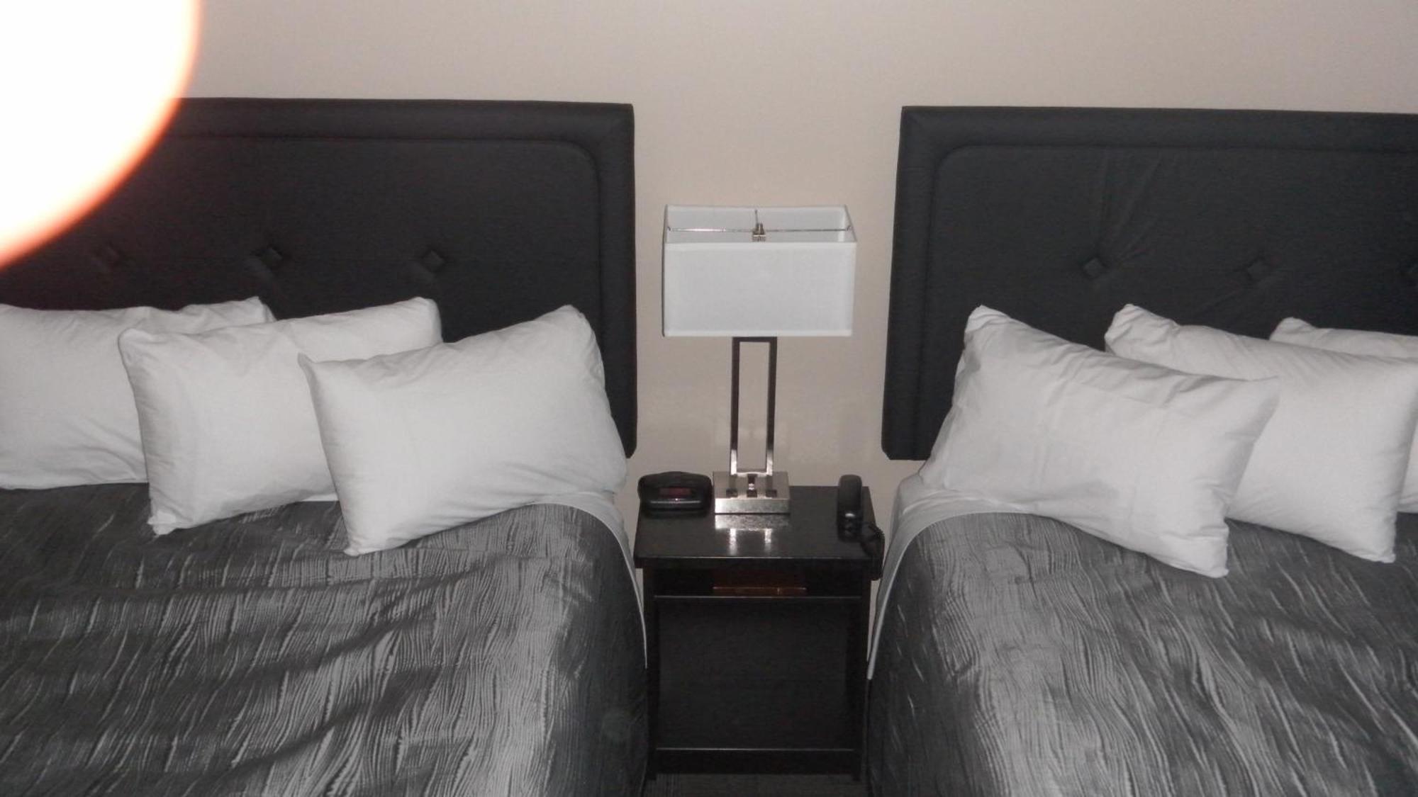 Stampeder Inn Ponoka Habitación foto