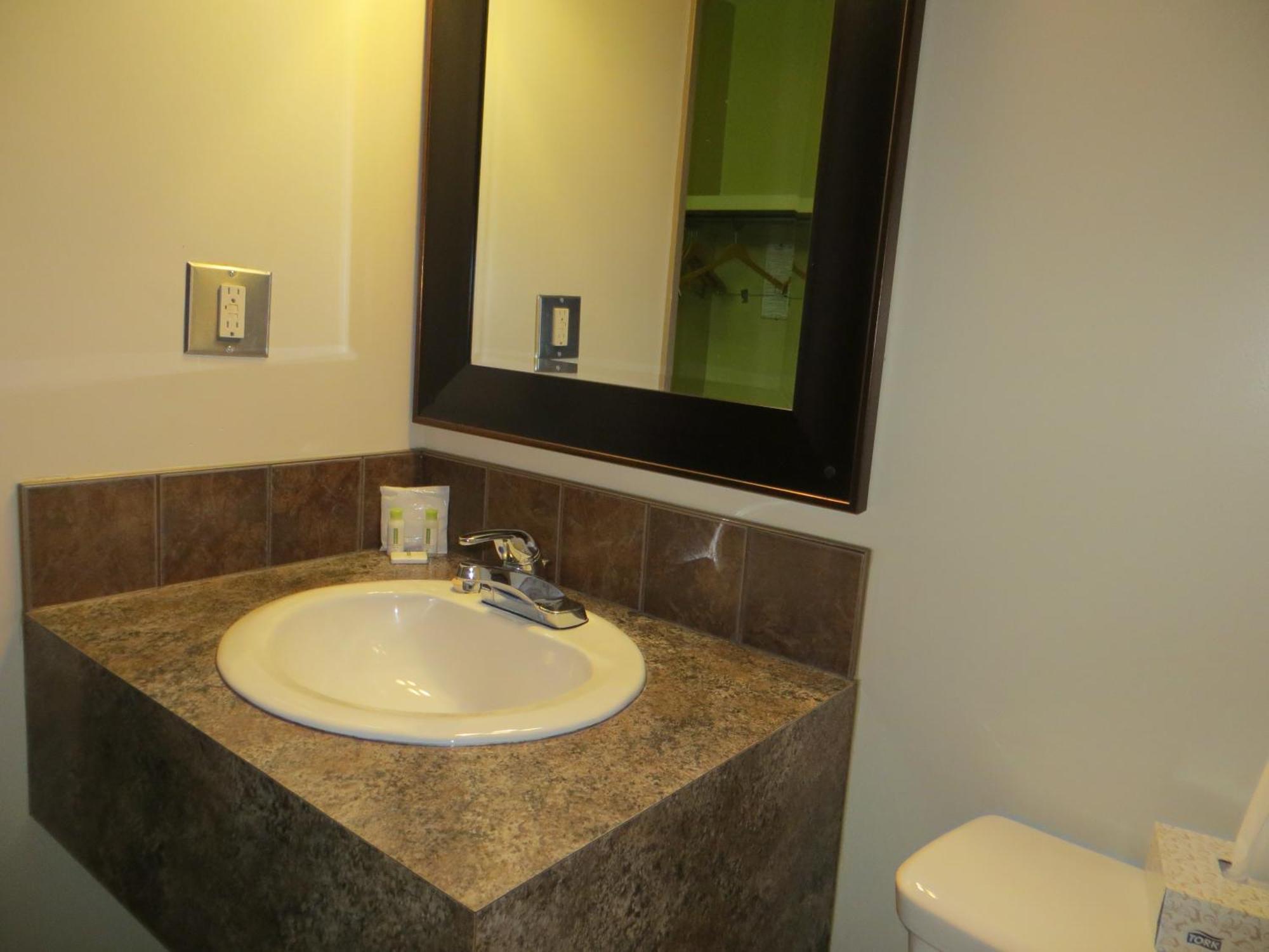 Stampeder Inn Ponoka Habitación foto